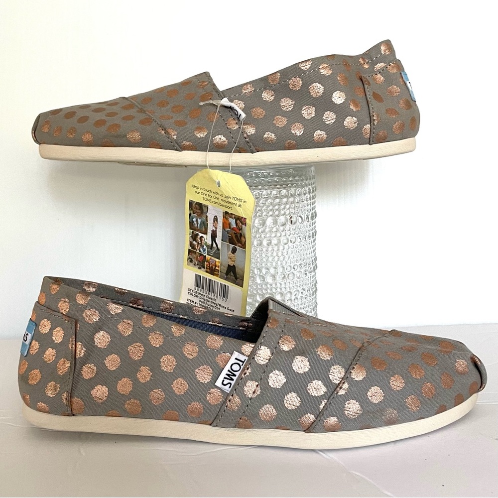 TOMS - WOMEN'S SEASONAL CLASSICS ALPARGATA FLAT SHOES ROSE GOLD POLKA DOTS - Picture 3 of 7